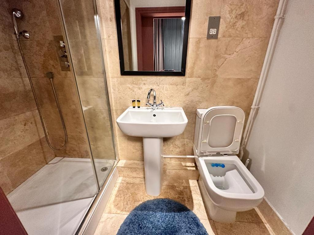 Paddington Station - 2-Bedrooms, 2-Baths And Living Room - Posh Apartment In Central Londen Buitenkant foto