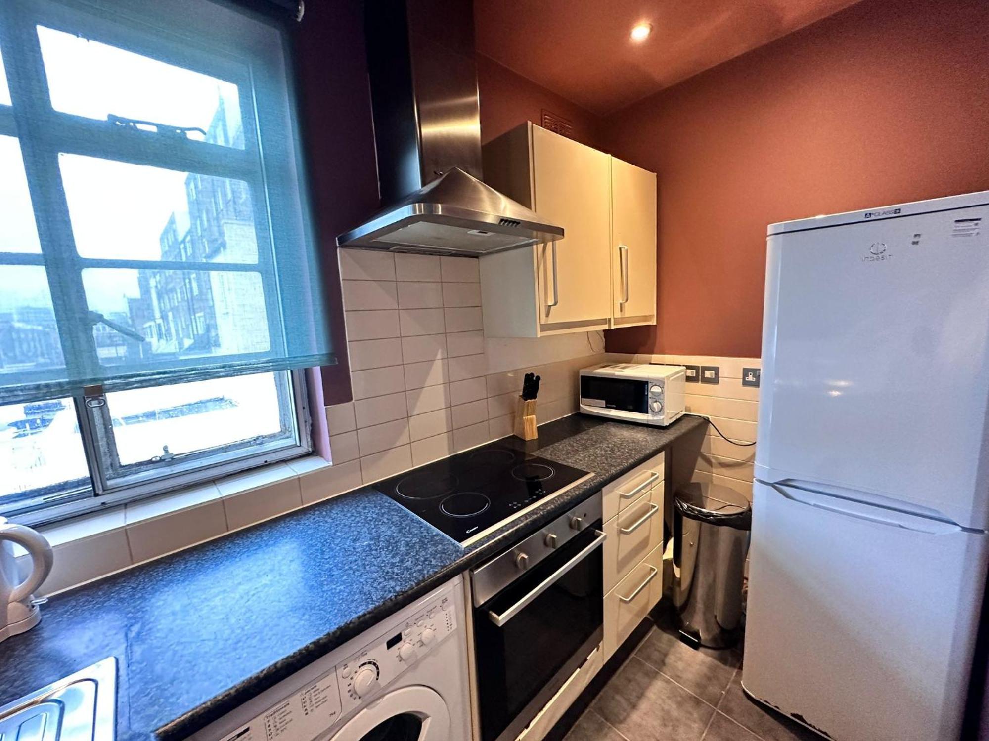 Paddington Station - 2-Bedrooms, 2-Baths And Living Room - Posh Apartment In Central Londen Buitenkant foto