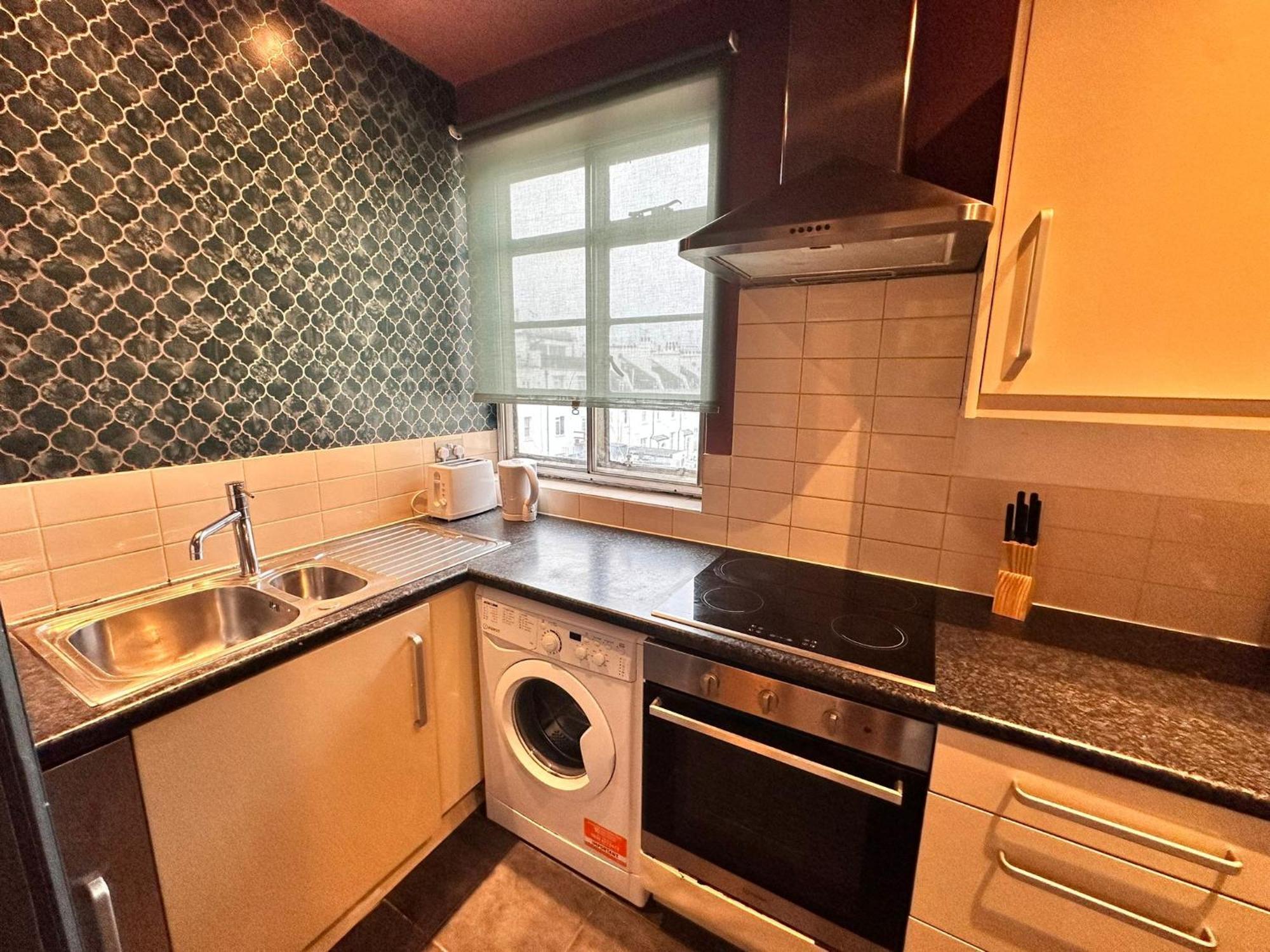 Paddington Station - 2-Bedrooms, 2-Baths And Living Room - Posh Apartment In Central Londen Buitenkant foto